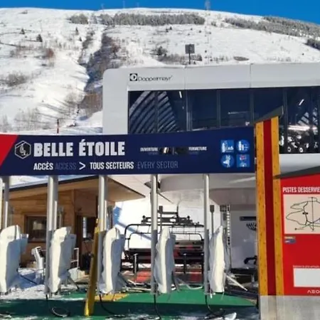 Apartment 4 Personnes Aux Pieds Des Pistes Le Champame Wifi Netflix *